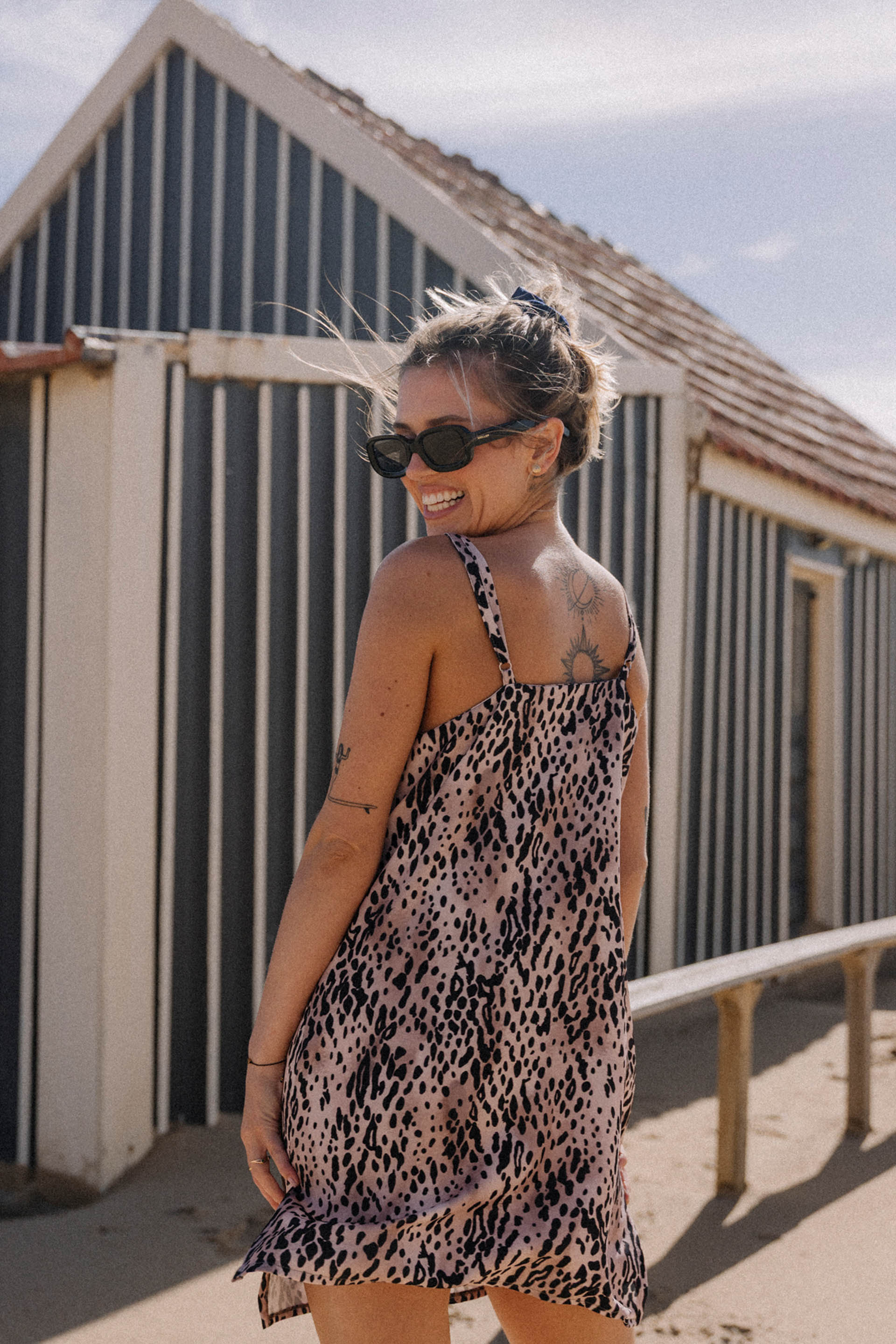 SUKIENKA KYLIE PANTHER