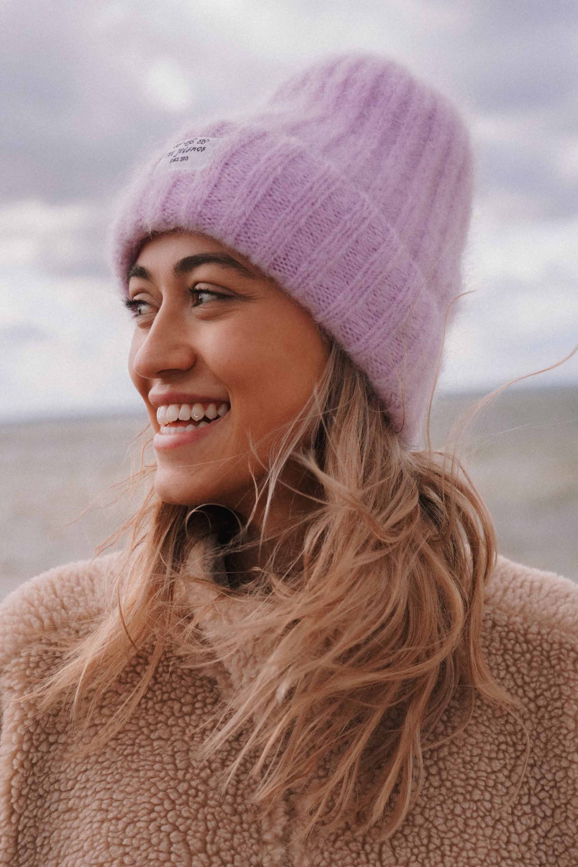 CZAPKA MOHER FLUFFY BERRIES