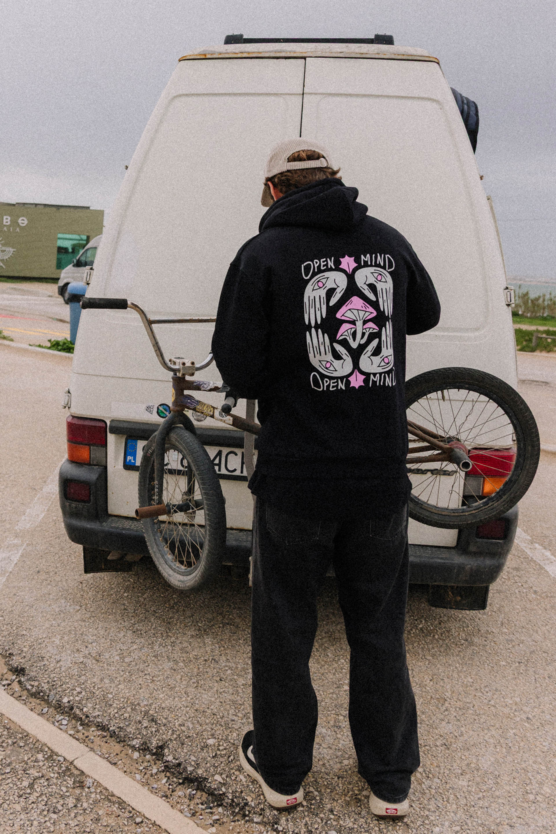 BLUZA OPEN MIND BLACK