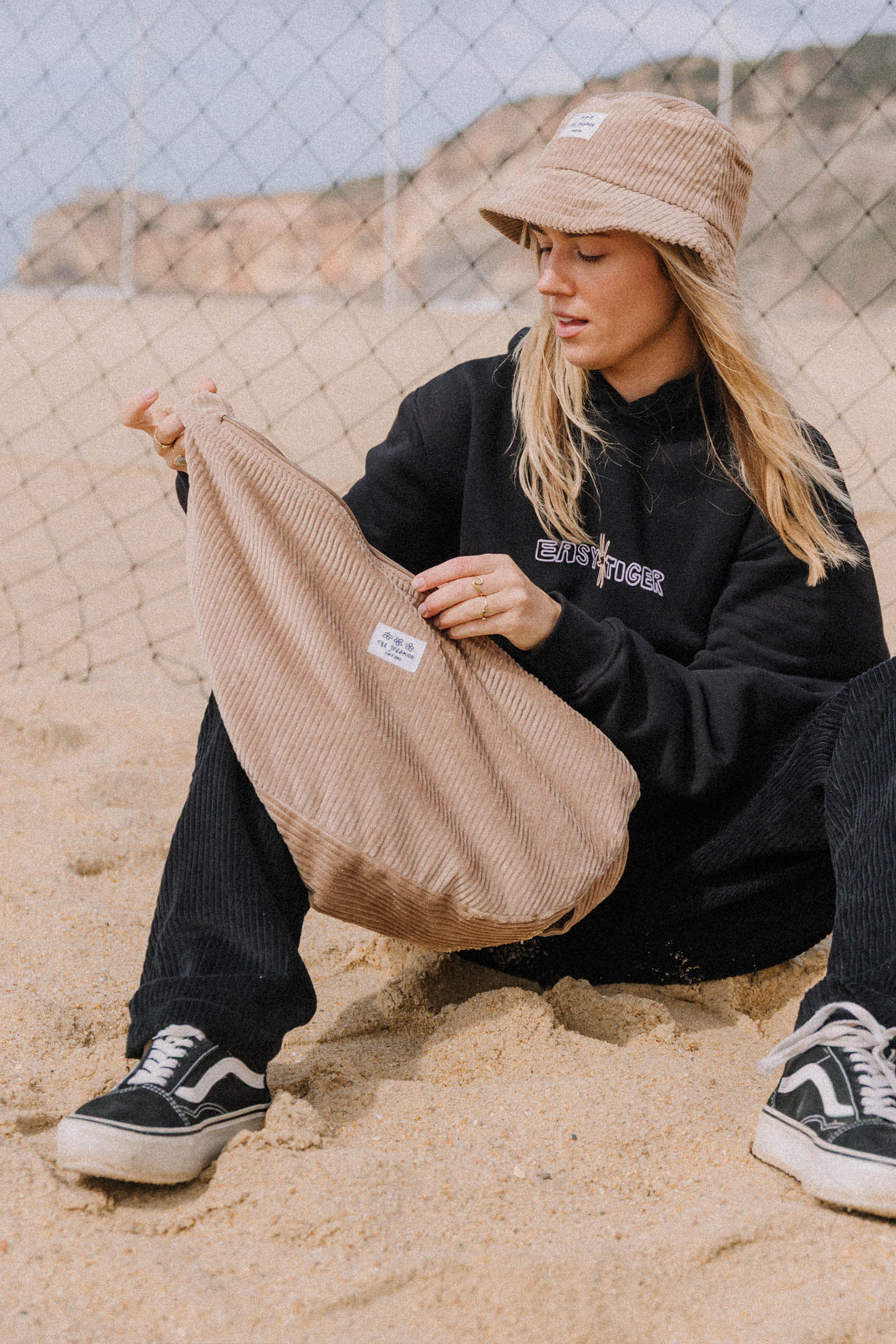 TORBA KENDALL FLAT WHITE