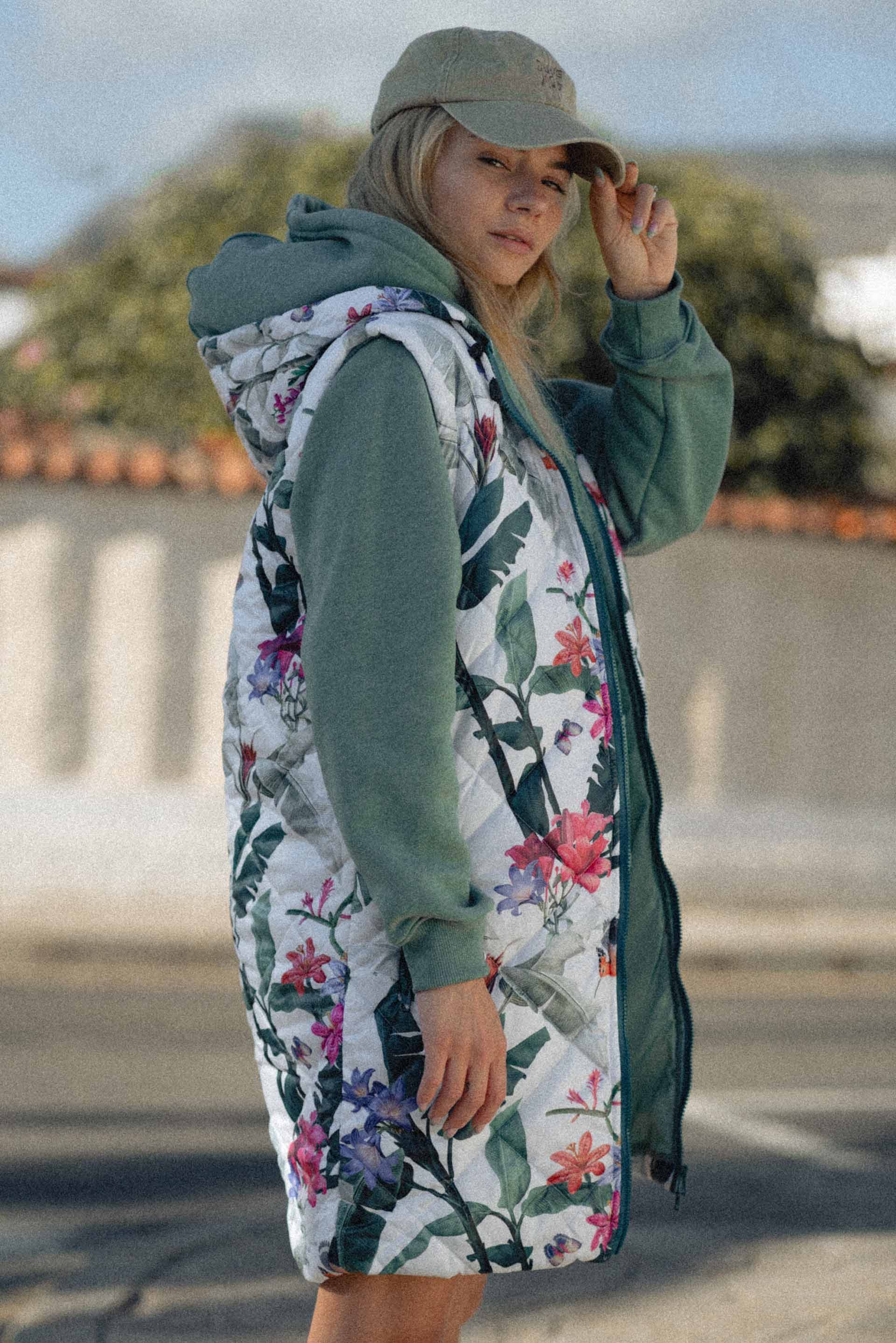 KAMIZELKA BUTTERFLY HOUSE WHITE LONG