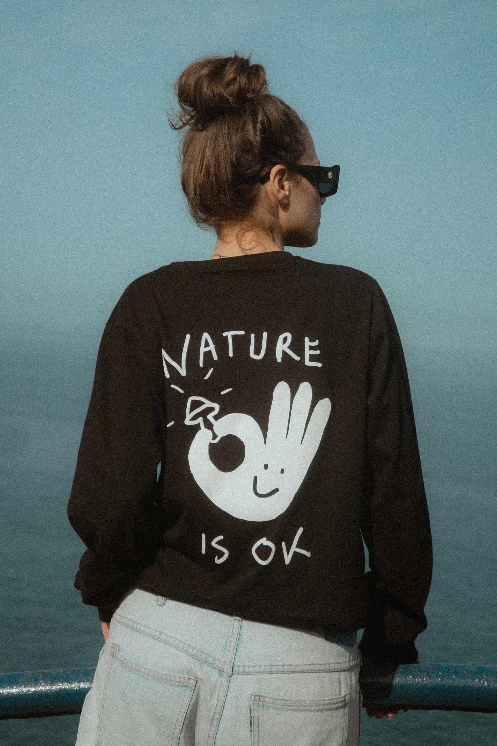 LONGSLEEVE NATURE IS OK BLACK WMN