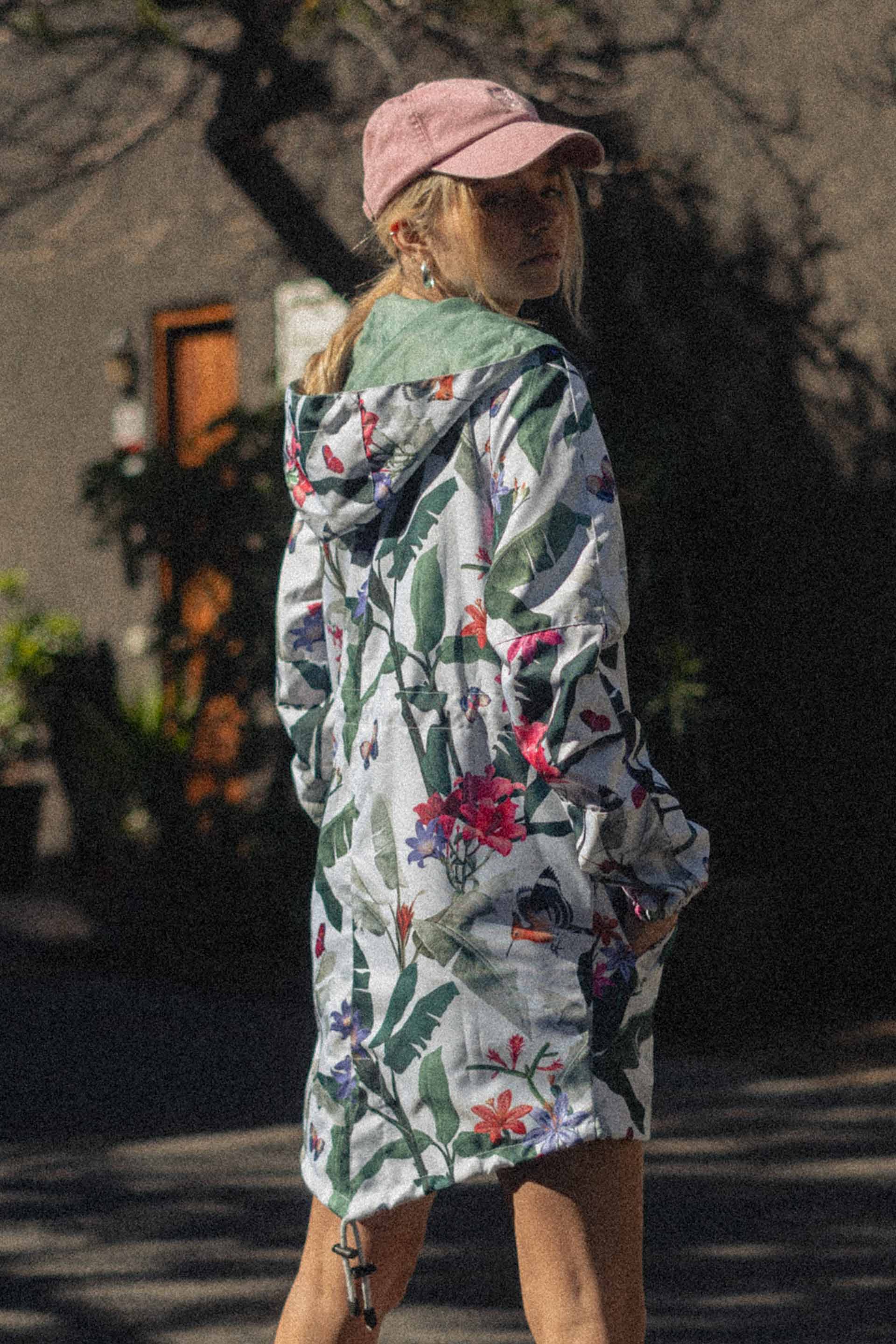 KURTKA DAMSKA BUTTERFLY HOUSE WHITE RAIN