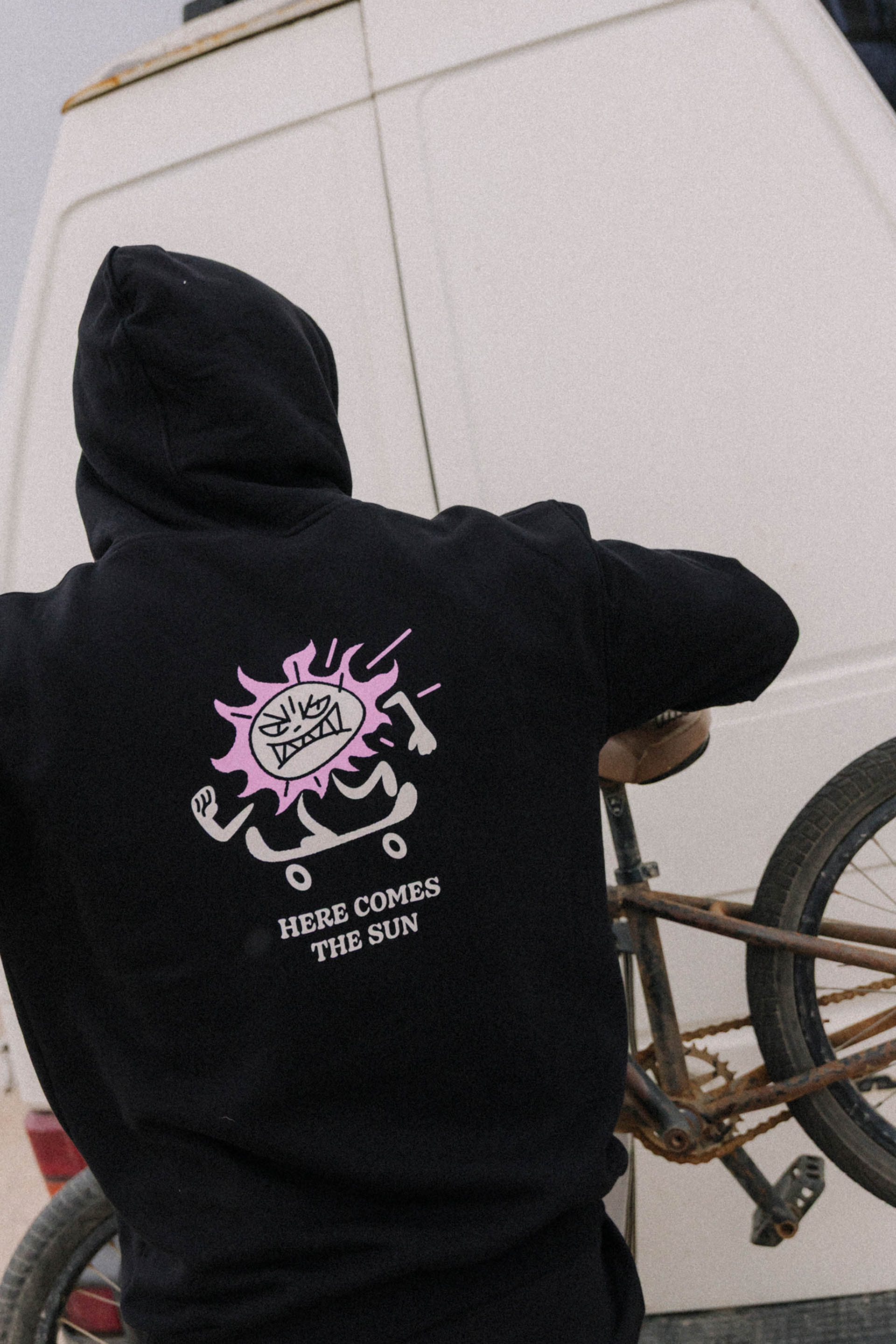 BLUZA HERE COMES THE SUN MEN