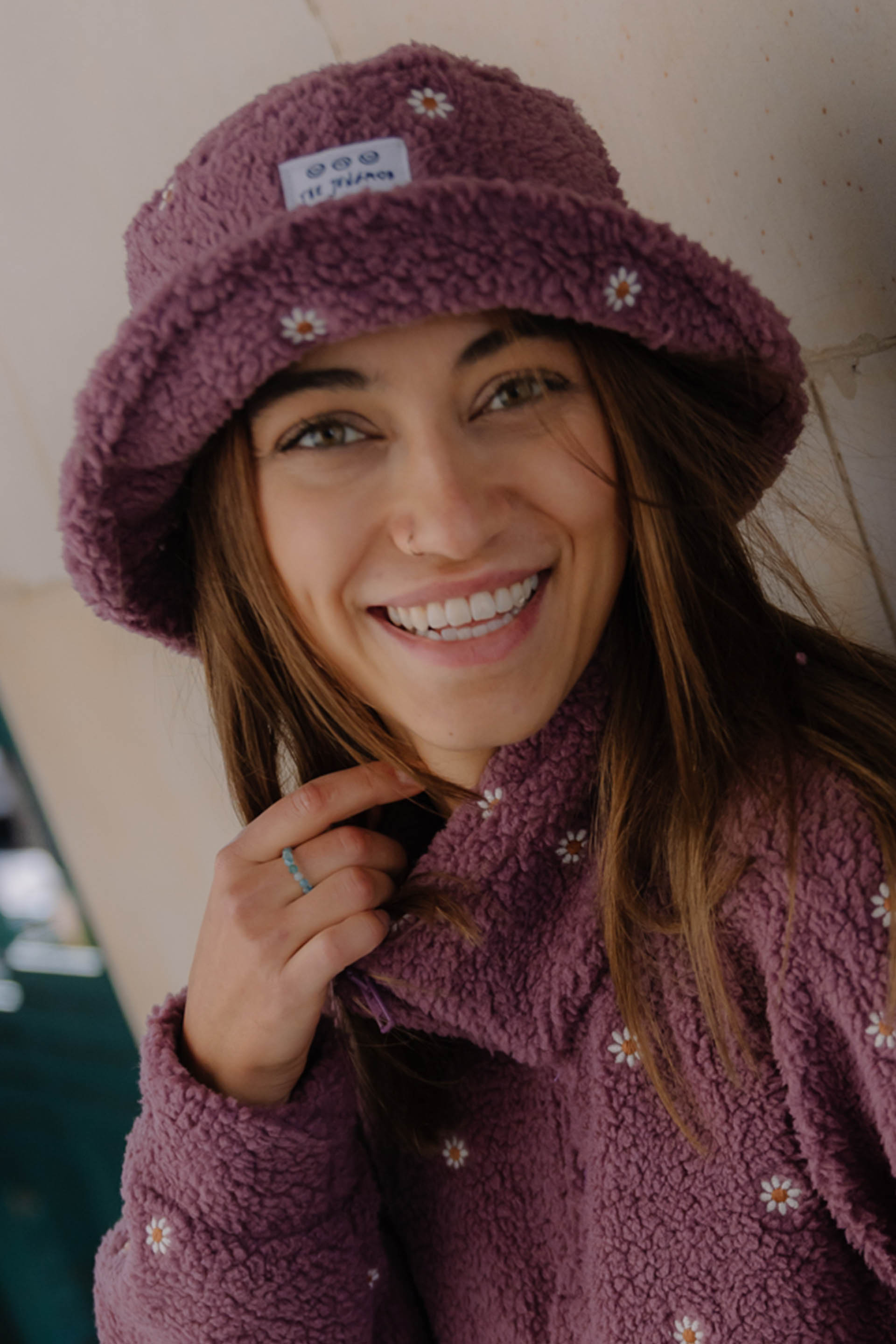 KAPELUSZ LUCKY DAISY LAVENDER BUCKET