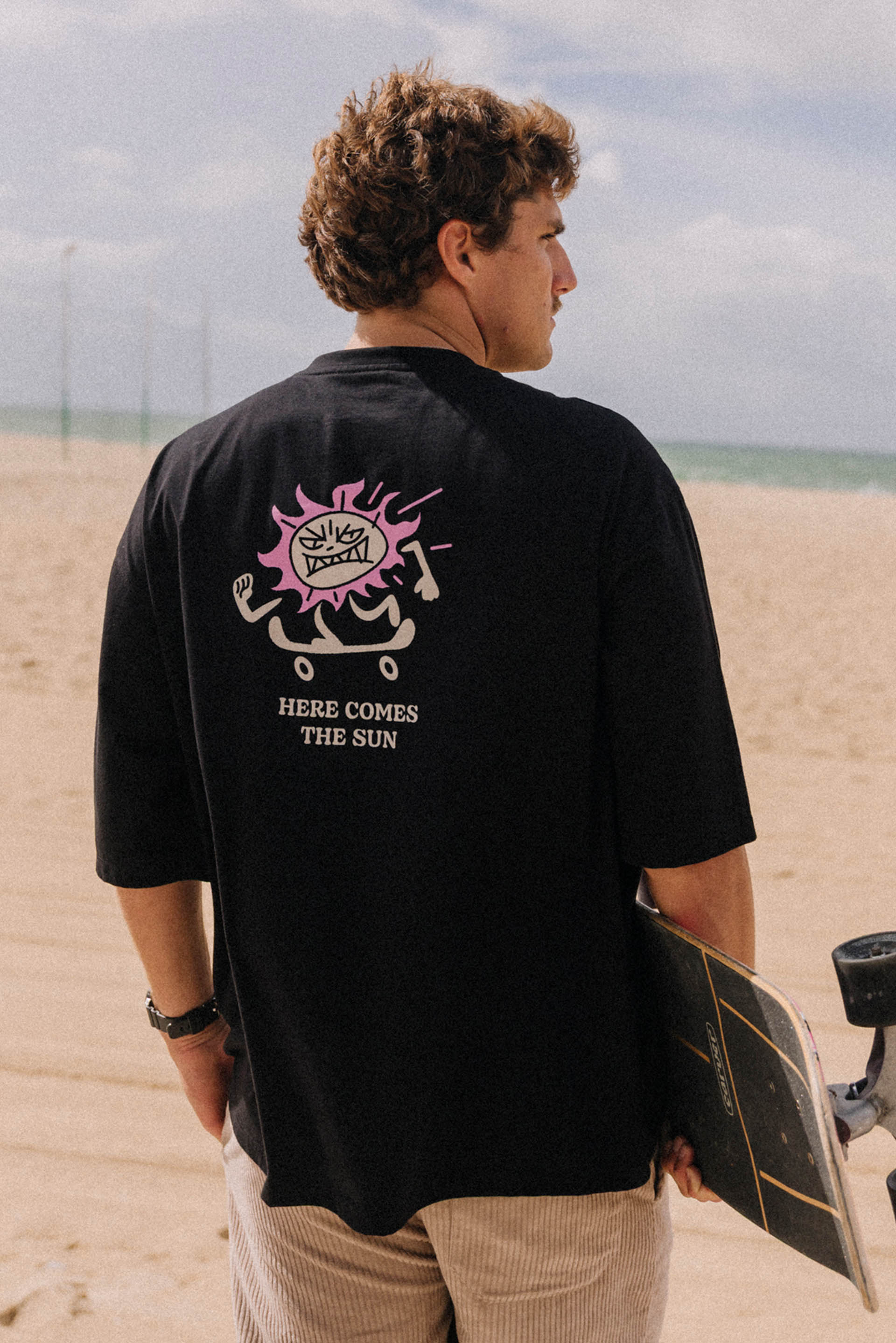 T-SHIRT BOXY HERE COMES THE SUN MEN