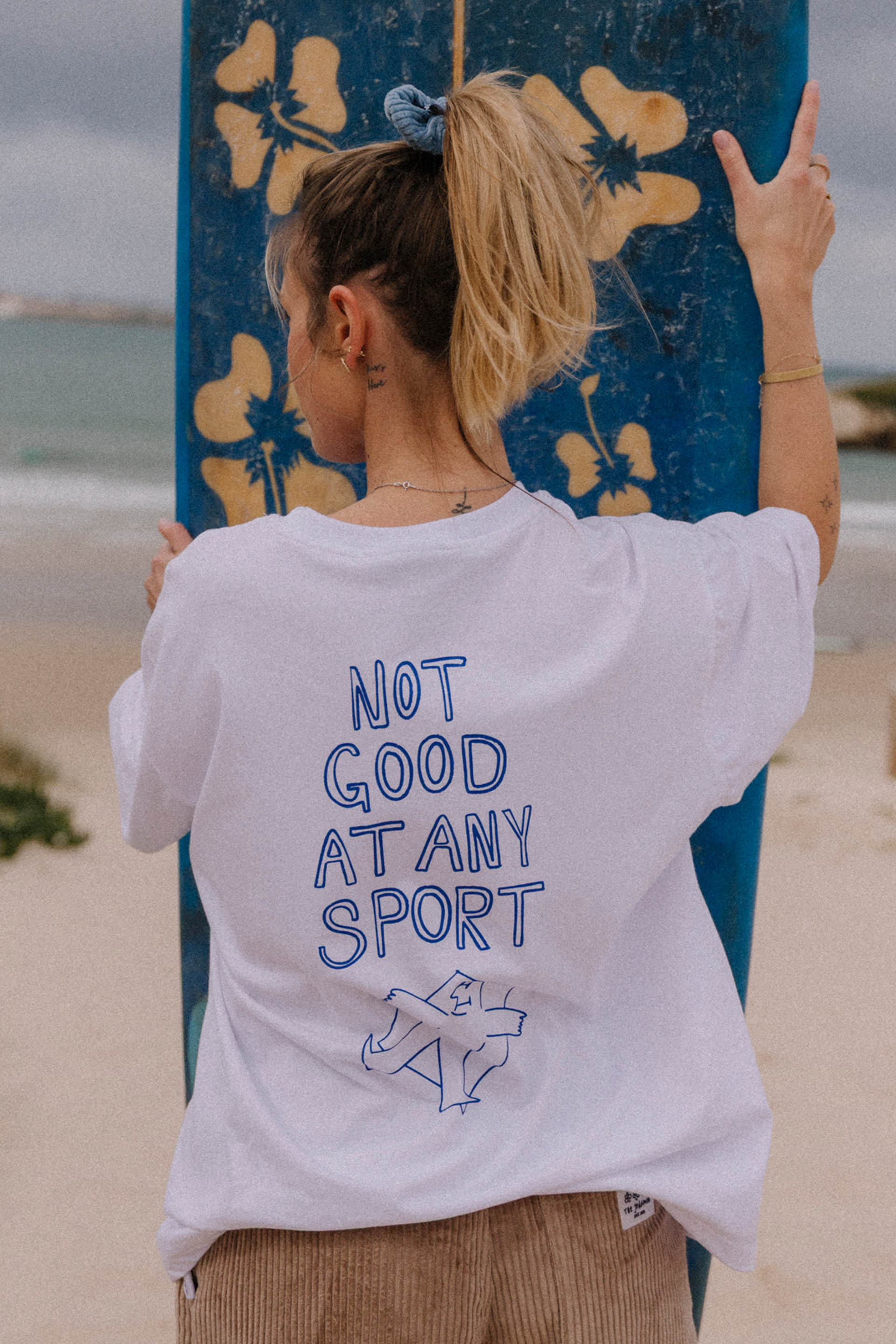 T-SHIRT BOXY NOT GOOD AT ANY SPORT