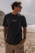 T-SHIRT HERE COMES THE SUN GRAPHITE MEN