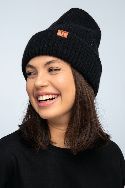 CZAPKA MERINO BLACK