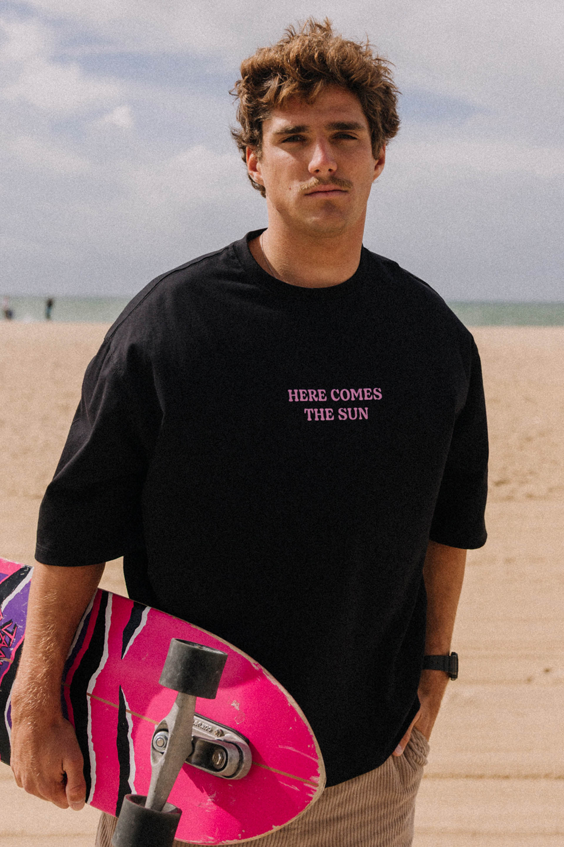 T-SHIRT BOXY HERE COMES THE SUN MEN