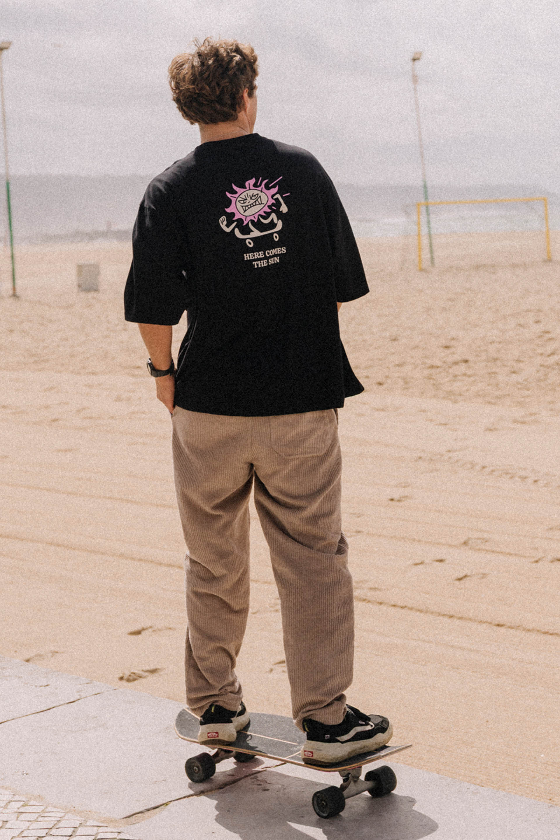 T-SHIRT BOXY HERE COMES THE SUN MEN