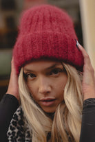 CZAPKA MOHER FLUFFY CHERRY