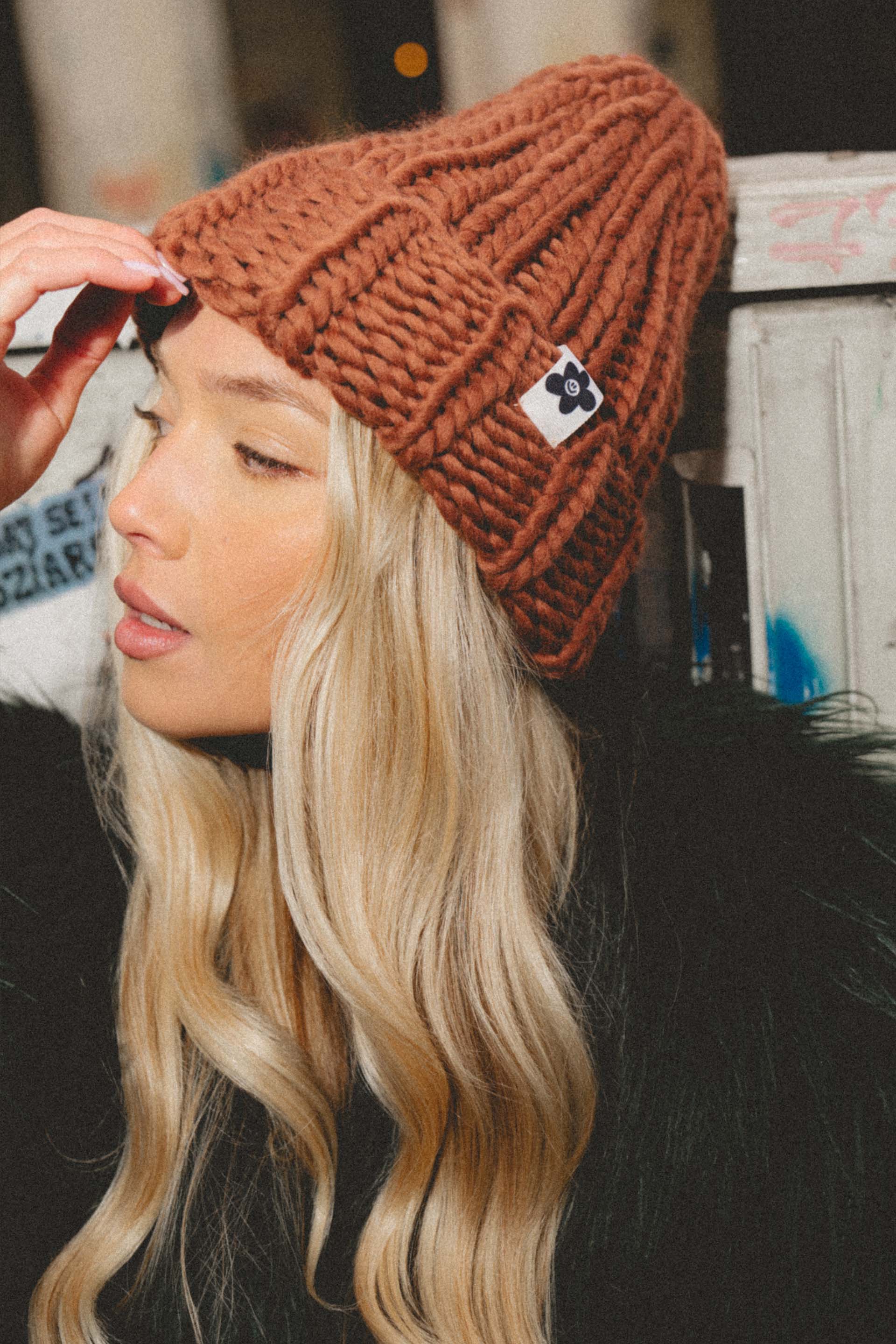 CZAPKA MERINO CAKE CHOCO handmade