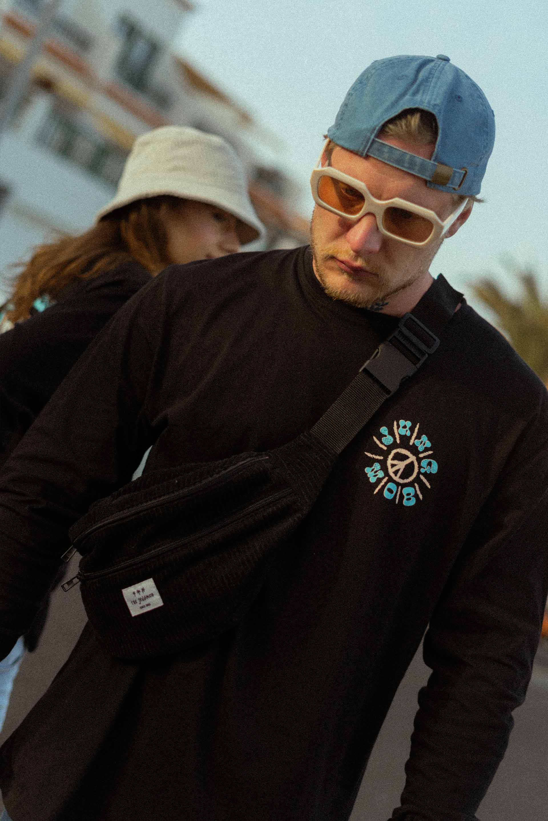 LONGSLEEVE PEACE JUNGMOB BLACK MEN