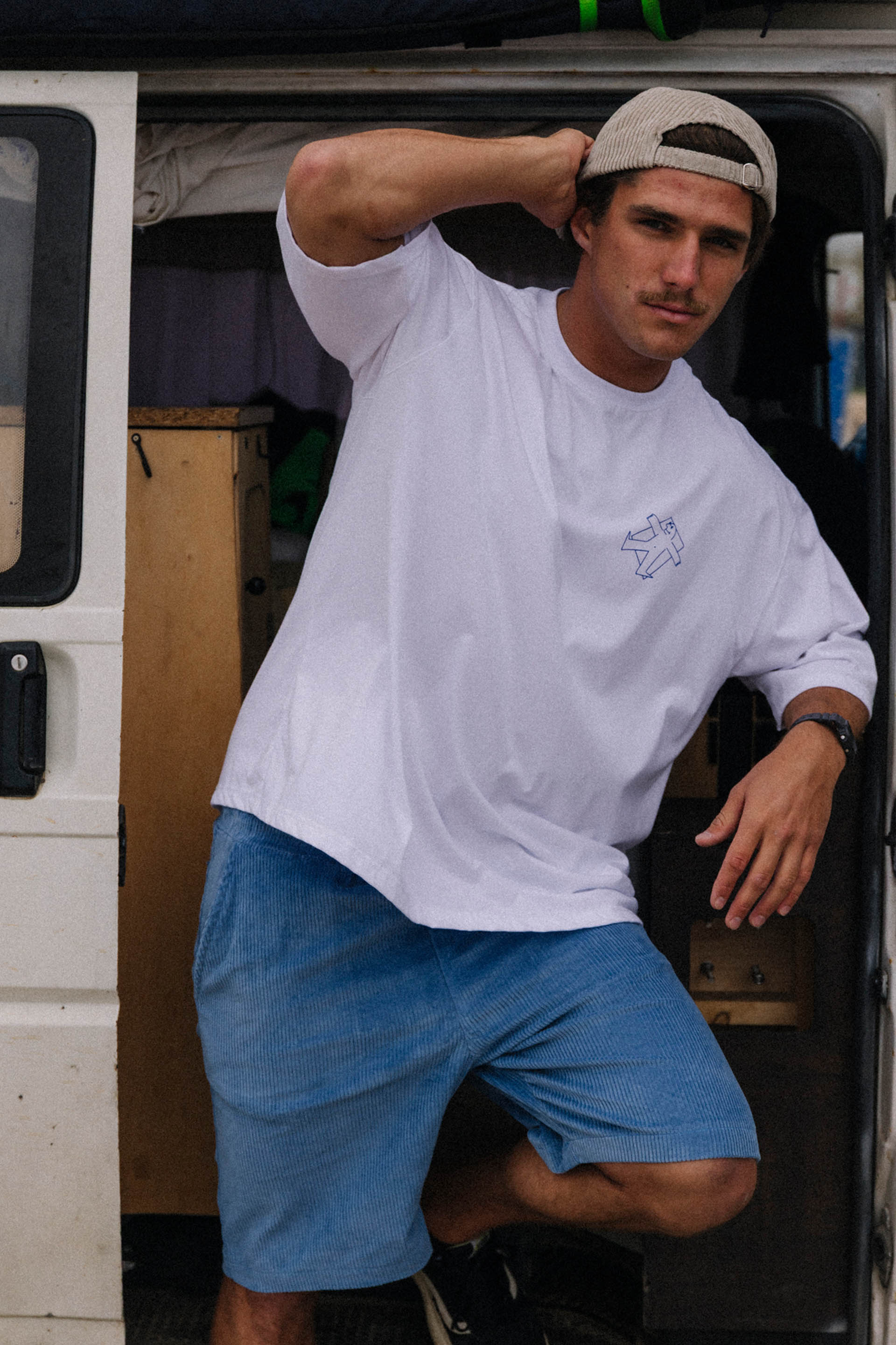 T-SHIRT BOXY NOT GOOD AT ANY SPORT MEN