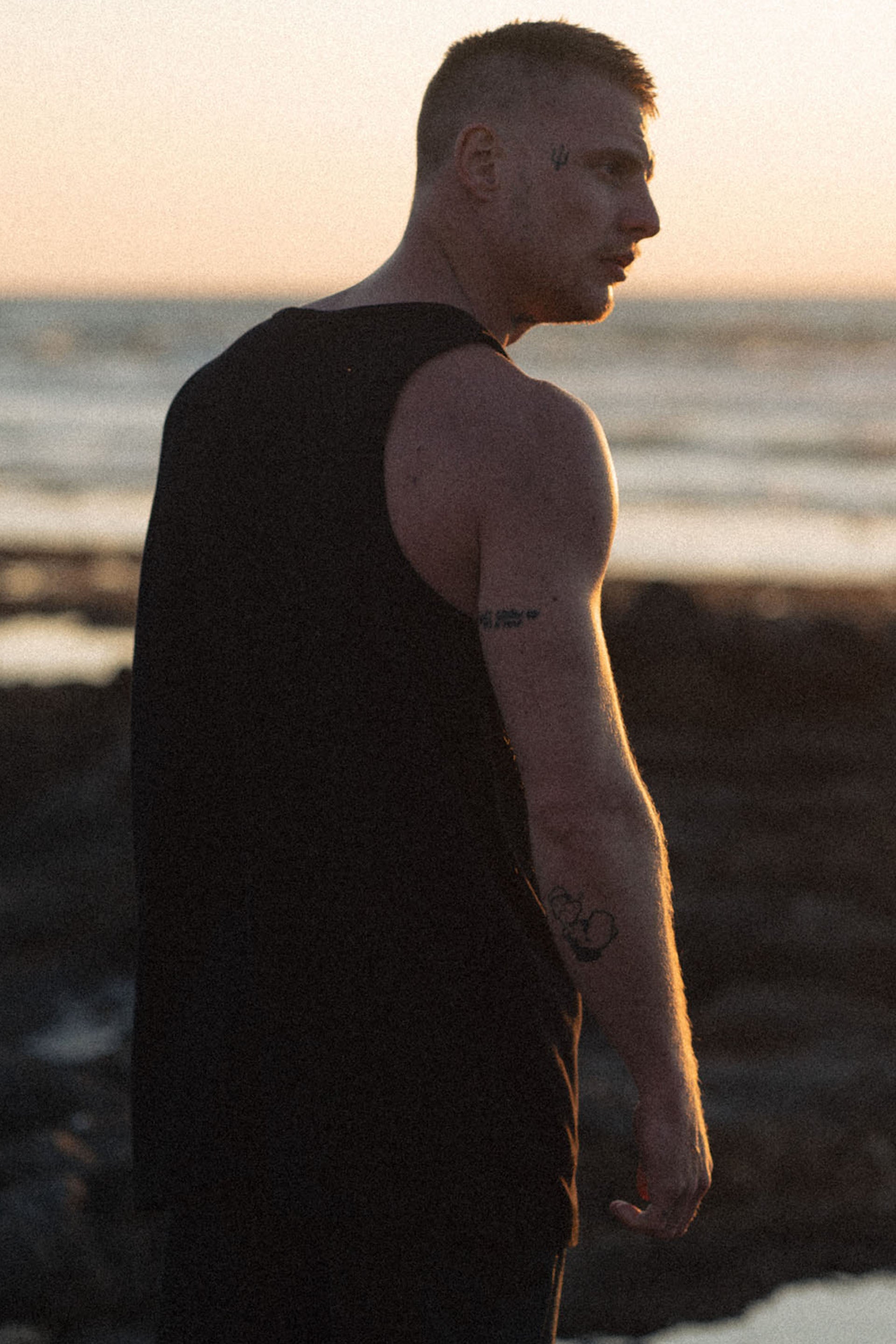 TANK TOP DUDE LETS GO