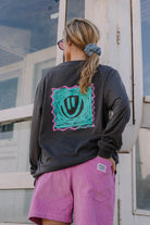 LONGSLEEVE SMILE BACK GRAPHITE