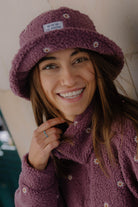 KAPELUSZ LUCKY DAISY LAVENDER BUCKET