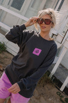 LONGSLEEVE SMILE BACK GRAPHITE