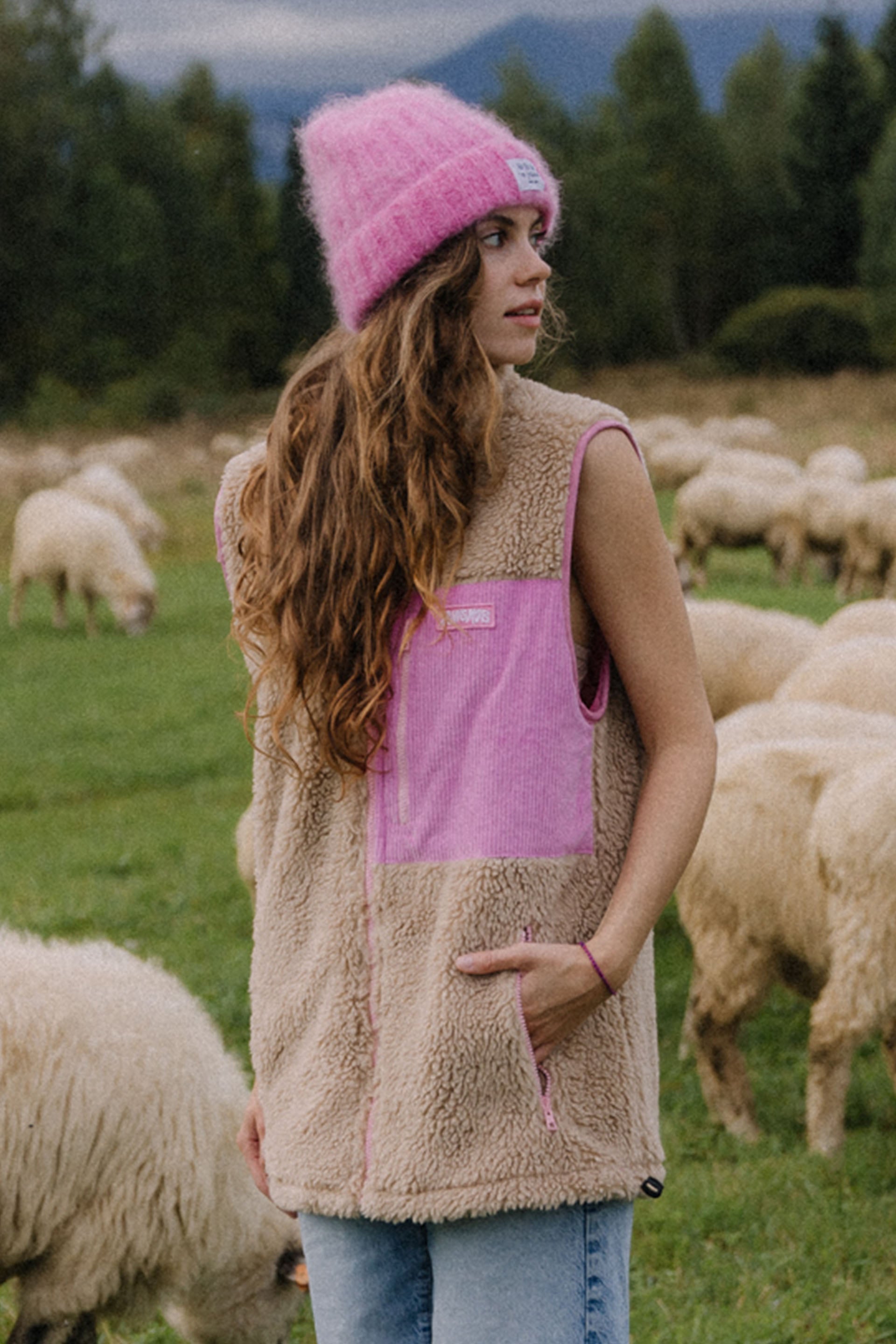 KAMIZELKA BARANEK VEST MILKSHAKE